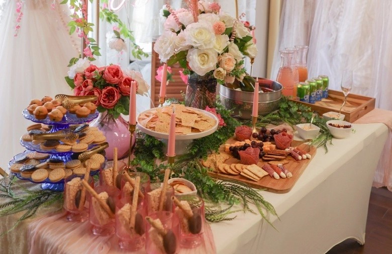 Photo of Rina's Bridal boutique accessories details